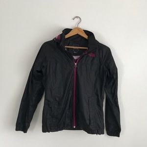 HOODED NF RAIN JACKET